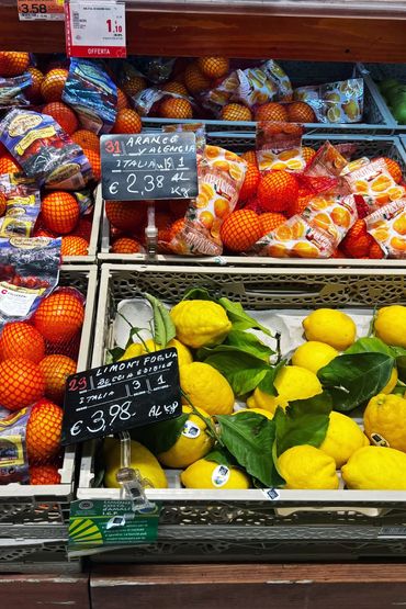 Fruit market
Italy