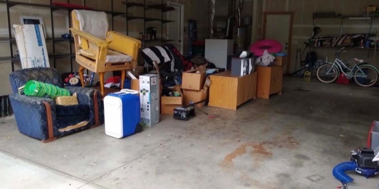 Junk removal and garage cleanout in Holmes Beach, Florida