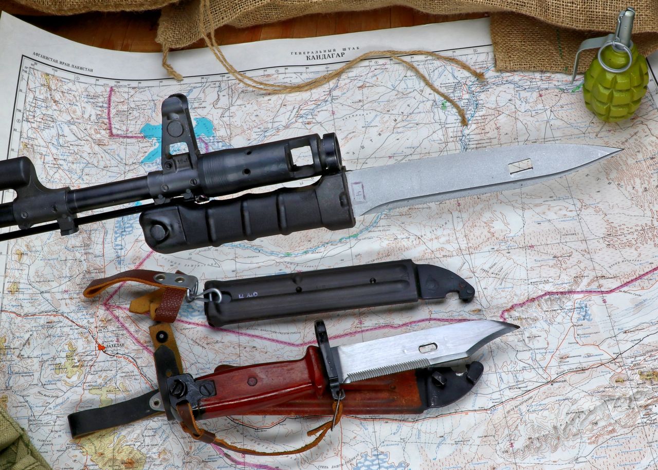 The AK-74 and the 5.45x39mm, image size:1280x915