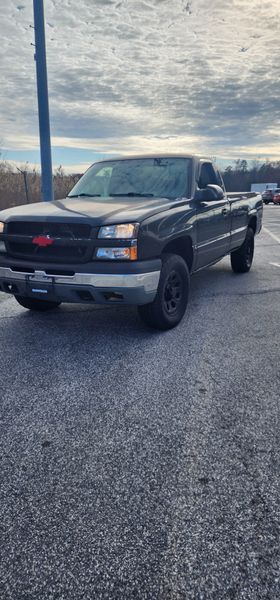 2005 Chevrolet Silverado 1500 Work Truck's photo