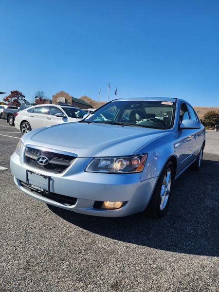 2007 Hyundai Sonata SE's photo