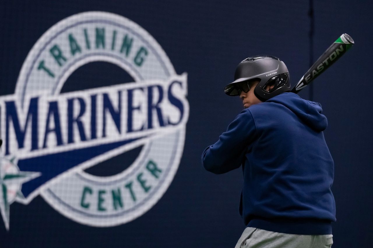 Seattle Mariners: Get Connected with Youth Baseball and Softball in the  Community 