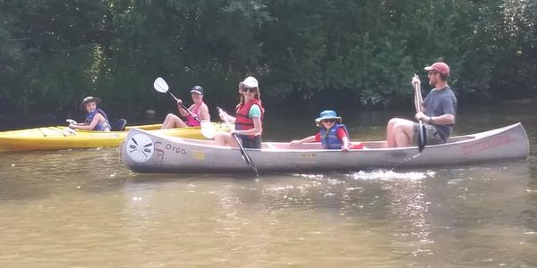 Full service kayak and canoe rental and outfitter near Milwaukee and Chicago scull and oars