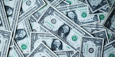 dinero abogadas de inmigracion