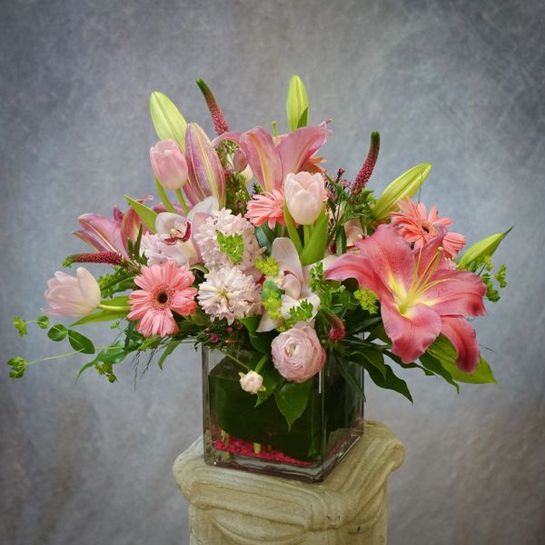 Stargazing in Pink Flower Arrangement in Bracebridge, ON - CR Flowers &  Balloons ~ A Bracebridge Florist