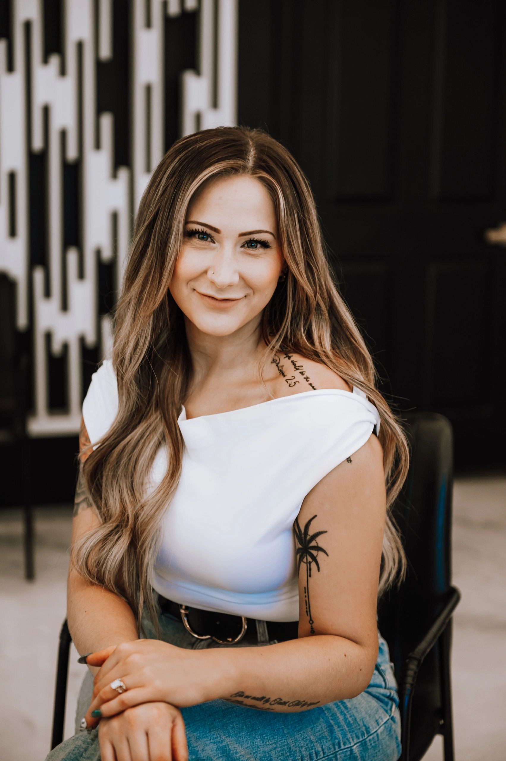 Local hair extensionist out of Airdrie Alberta 