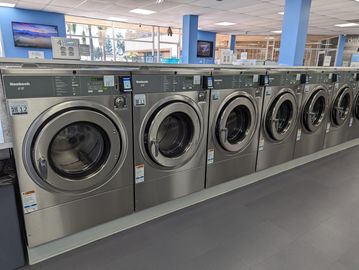 4 load washers with high speed water extraction