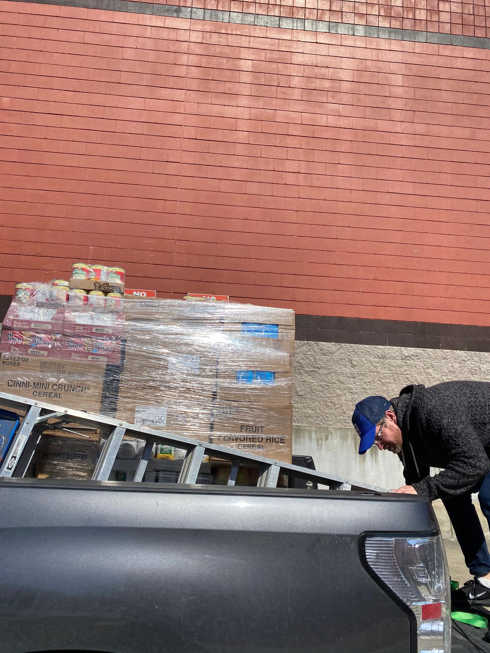 Drive-thru Groceries · March–April 2020 outreach and missions photo 8