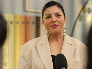 Artı PR Godaddy Interview
Osmanbey Fashion Magazine
www.mimarizm.com
She & Girls Magazine
Sibel Ege