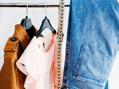 örme dokuma kadın erkek tekstil giyim tedariği istanbul sourcing ofis mısır gömlek bluz elbise takım