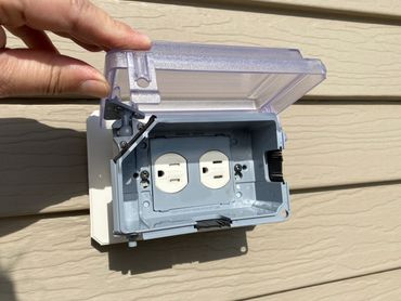 Exterior receptacle