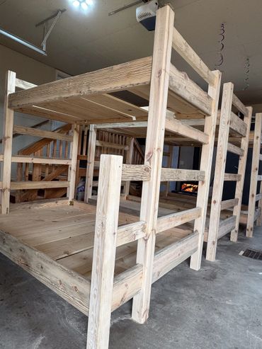 Korzan Customs Bunk Beds