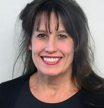 Shelly runs the office at Stephens Pain Recovery Center in Streetsboro, OH