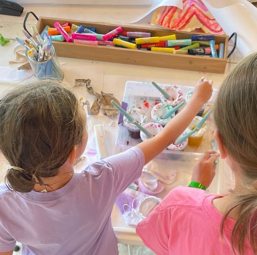 Young artists using mixed media at Studio B Art in Burr Ridge. 