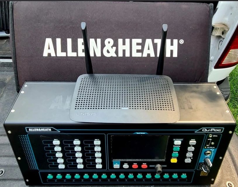 Allen & Heath Qu-Pac, 16-channel mixer with touch screen.  Comes with A & H heavy-duty carry bag, 