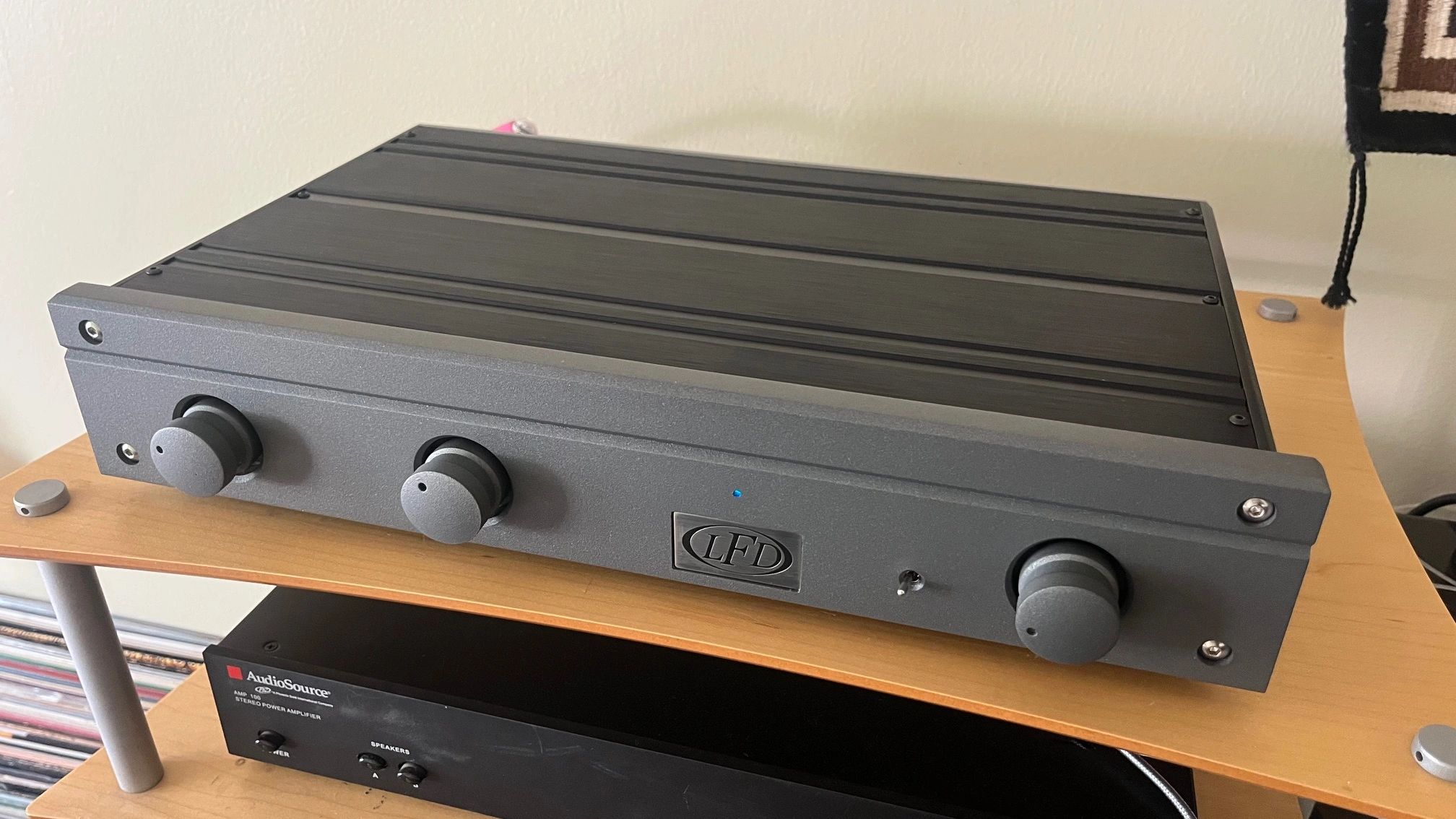 LFD LE VI Integrated Amplifier, FLAWLESS demo, 2 years warranty!  			