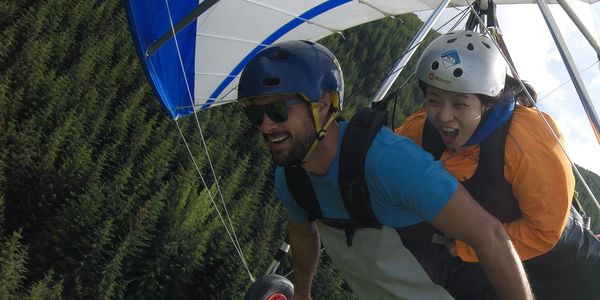 Hang gliding instructor Ted flying tandem.