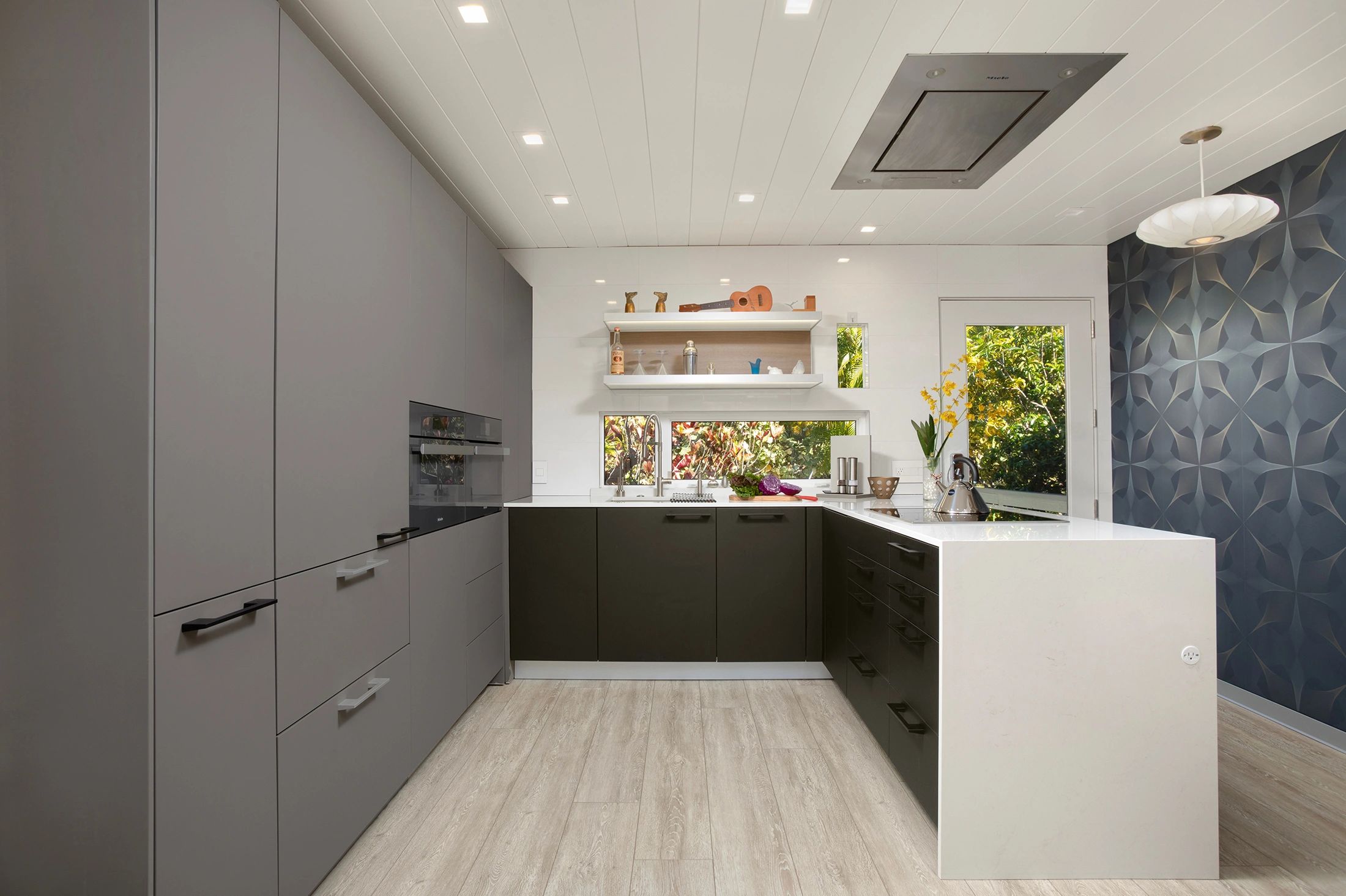 Walk On Wood Maui - Flooring in Princeville