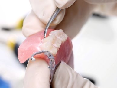 Mark Chandler Denturist in Etobicoke. Full Dentures, Partial Dentures and Denture Implants. Call now