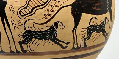 Detail of Komondor running behind a horse on the Raisits Krater. 