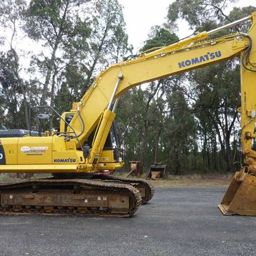 Komatsu PC220C-8 (24t)