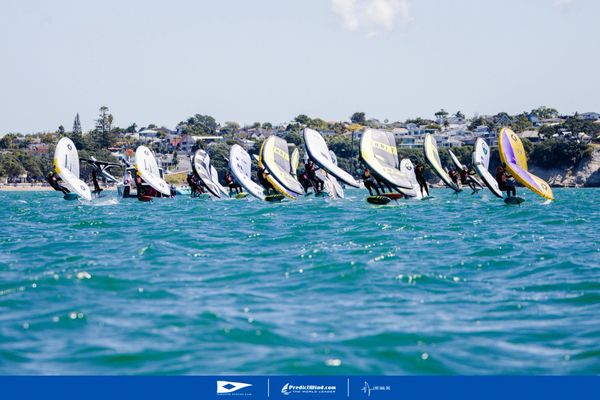 Wingfoil fleet racing