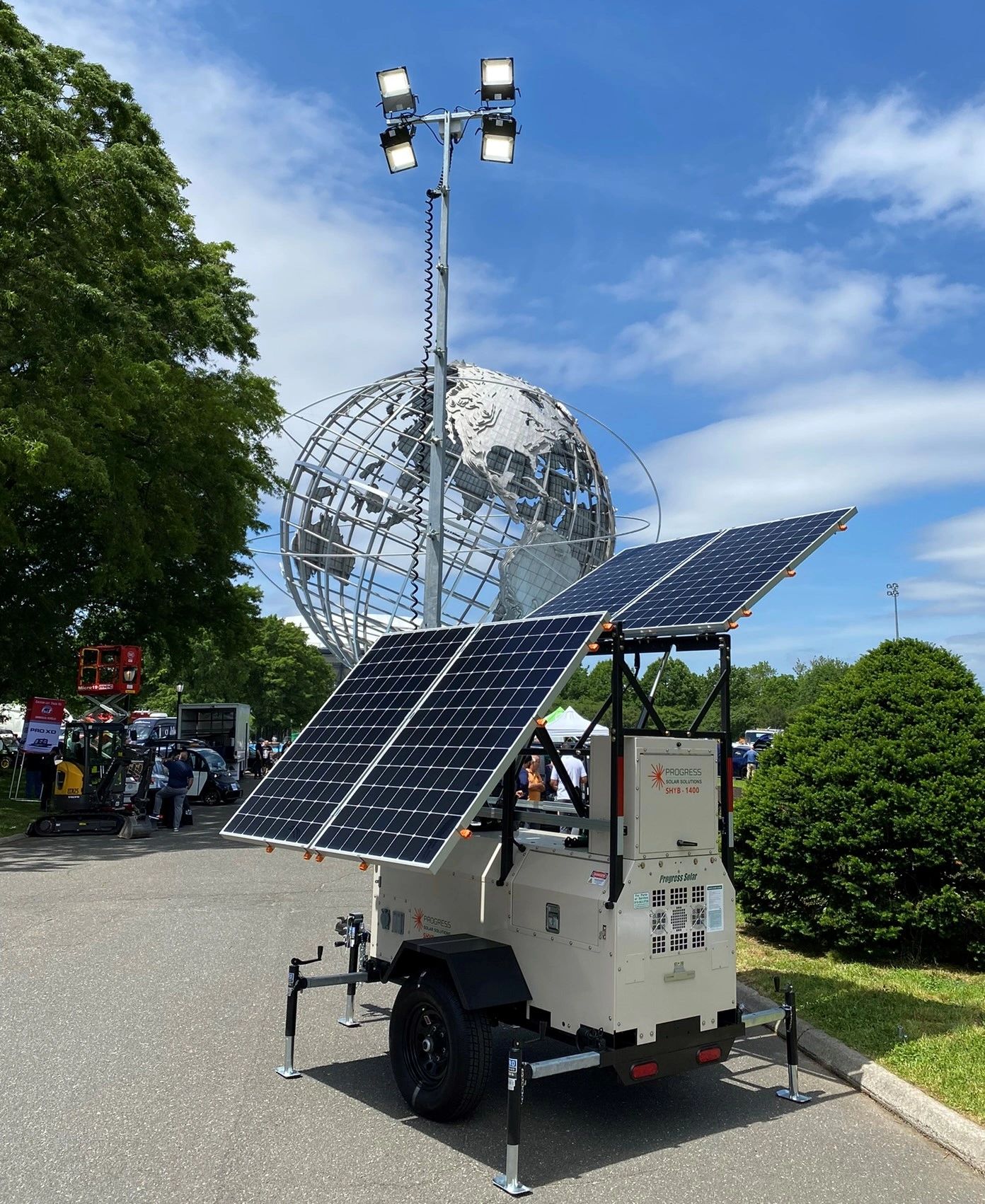 Mobile Solar Light Towers
Progress Solar Solutions
SLT700 SLT800 SLT1000 SHYB1200 SLTW SLT1400
LED