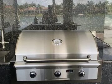 Grill, Vent Hood & Backsplash Cleaning on the display
