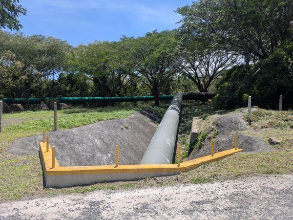 Insulated flow lines for the Las Pailas geothermal field