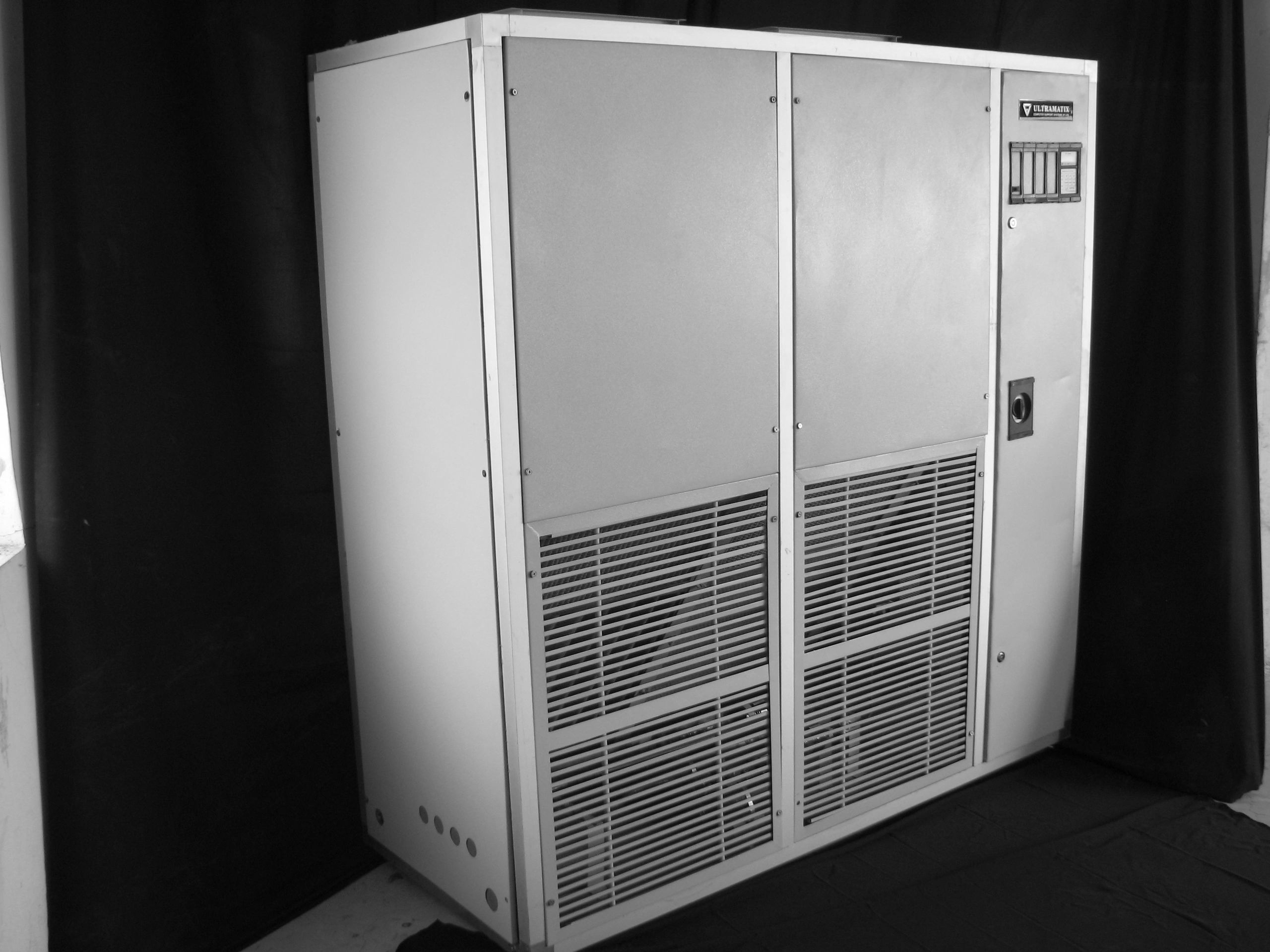 10 / 13.2 E Precision AC Unit of 10/13 TR
