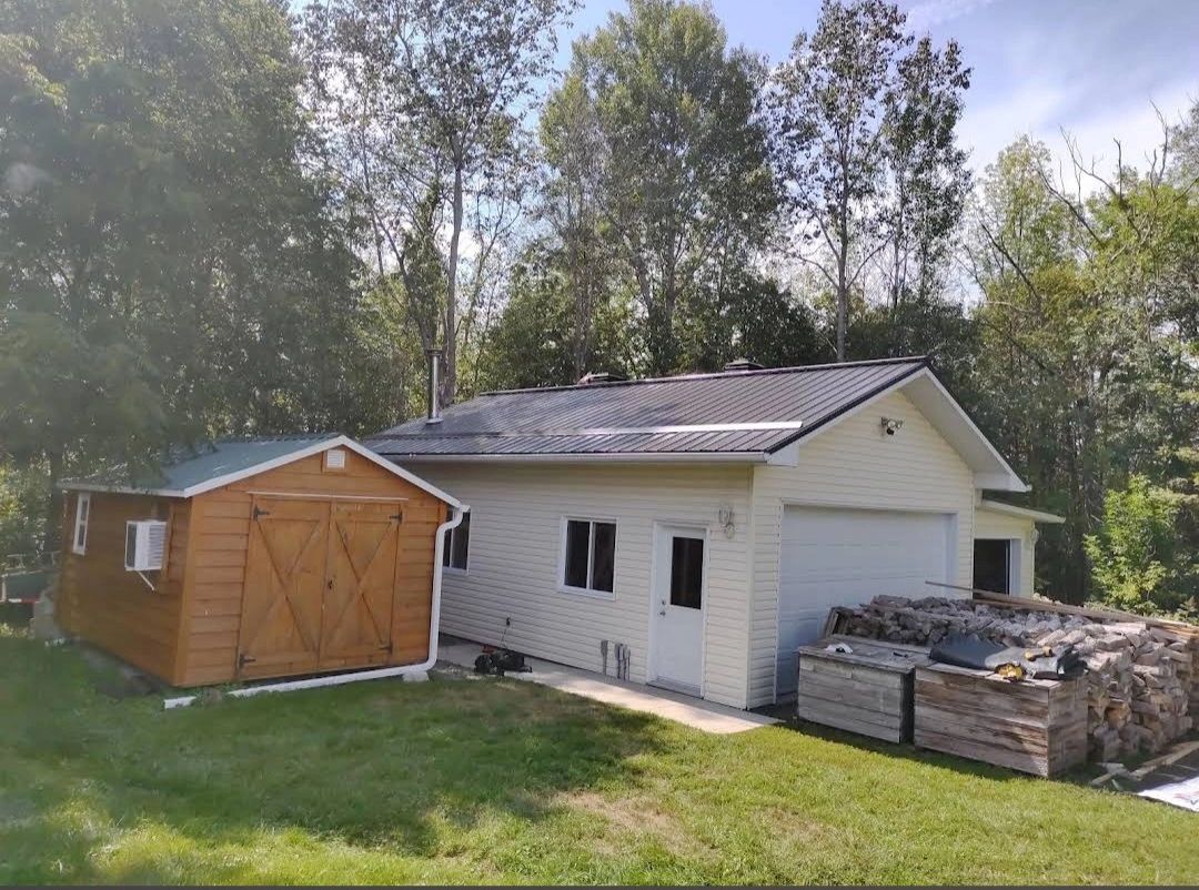 Metal roof install