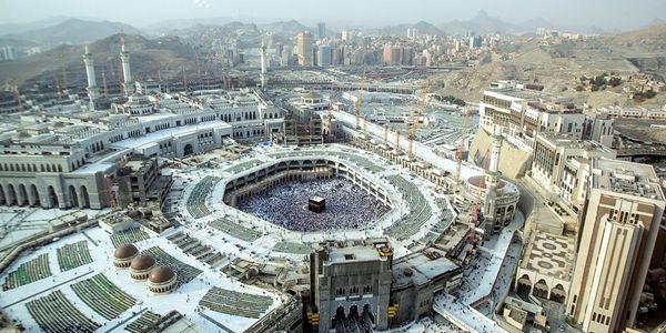 Aerial view of Masjid al-Haram with pilgrims around the Kaaba in Mecca.