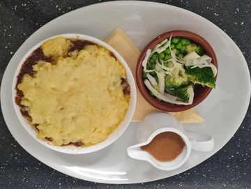Cottage pie vegetables and gravy