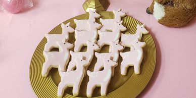 Deer shaped cookies made by Mangas Mini Treats