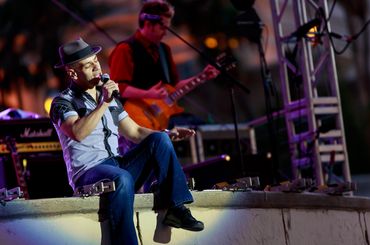 A Spotlight Performance at Mandalay Bay

Robby Celestin it up this Las Vegas Crowd creating a hugh s