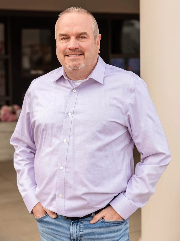 Travis Kidd Tulsa Oklahoma musician booking agent event planner 