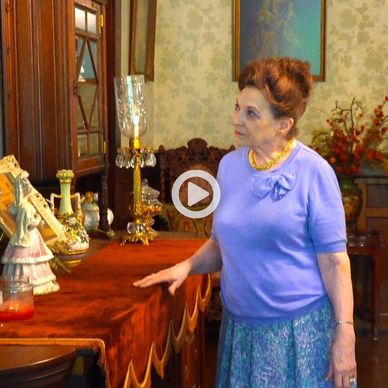 Kym Ross Meadows at Ross Mansion
