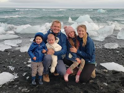 Traveling with kids: A young family in Iceland