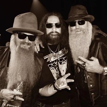 ZZ TEX a tribute to ZZ Top. Based in Dallas Texas they bring the music and showmanship of a classic 