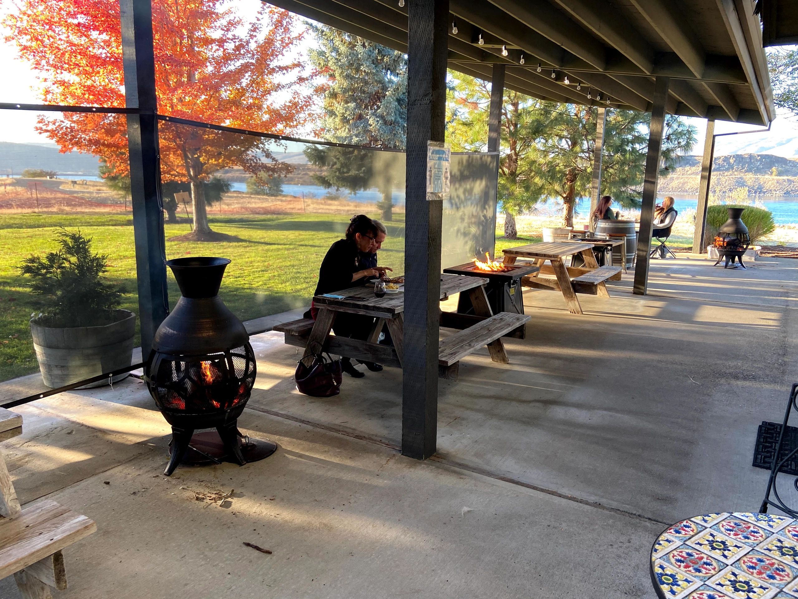 Winery, Wine Tasting Tierra de Lobos Winery The Dalles, Oregon