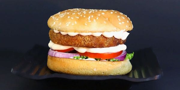 Veg Classic lite burger with unbeatable taste at an irresistible price.