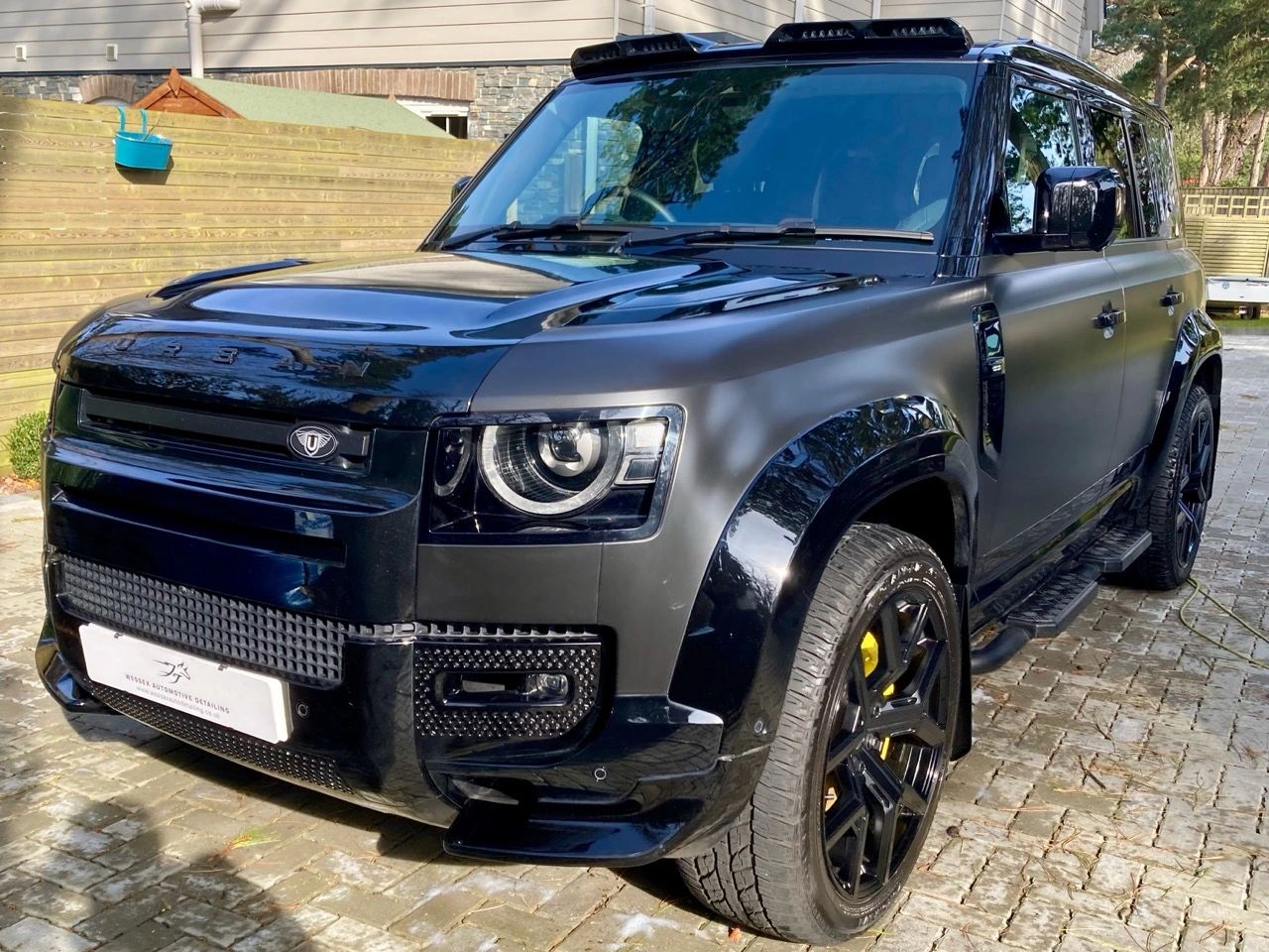 Valet on a Land Rover Defender. Car cleaning Bournemouth Mobile detailing appointment Wessex Automotive Detailing