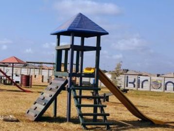 BJG Jungle gym made from recycled plastic