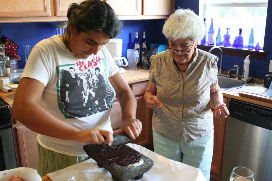 Claudia Alarcon cooking