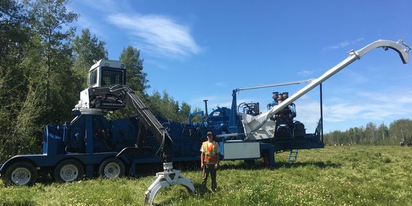 Peterson 5000 D Whole Tree Debarker/Wood Chipper.
800 Horse Power 