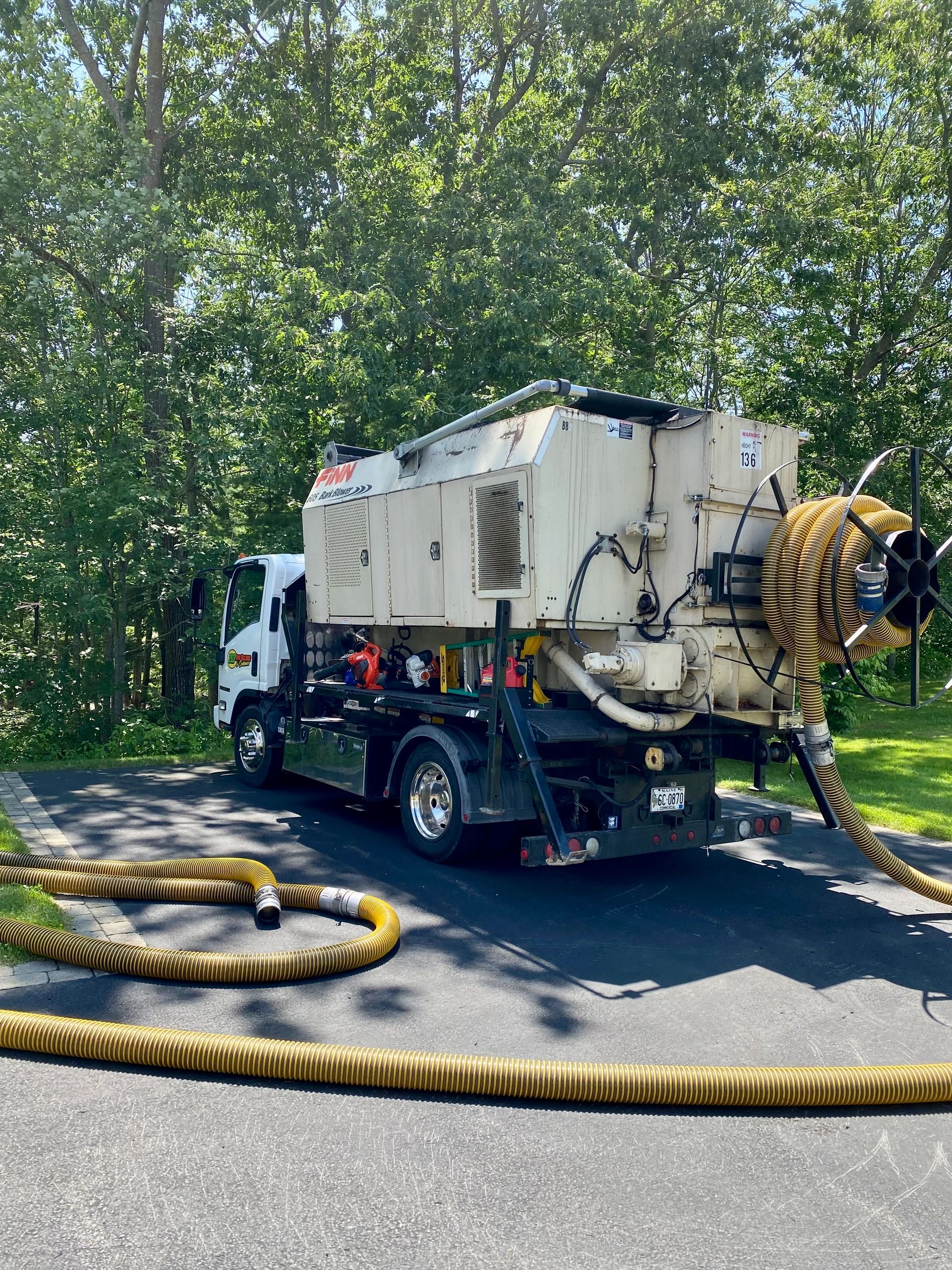 professional-bark-mulching-services