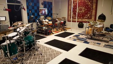 "Loveland Rocks" Music Lessons 
Drum Lessons