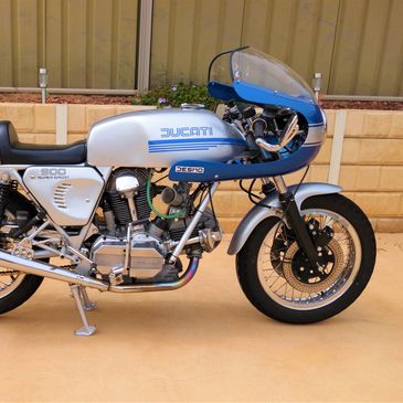 Ducati racing motorcycle year 1978 model 900SS