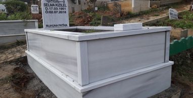 tek kişilik  4 lük küpeşdeli mermer mezar