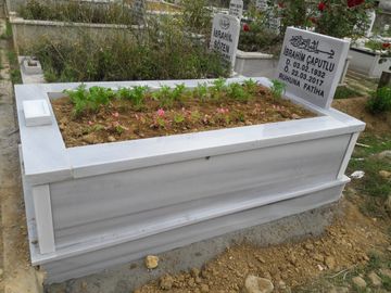  tek kişilik mermer mezar